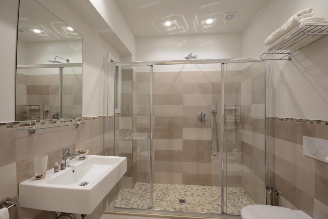 Hotel Bristol Каттоліка Екстер'єр фото