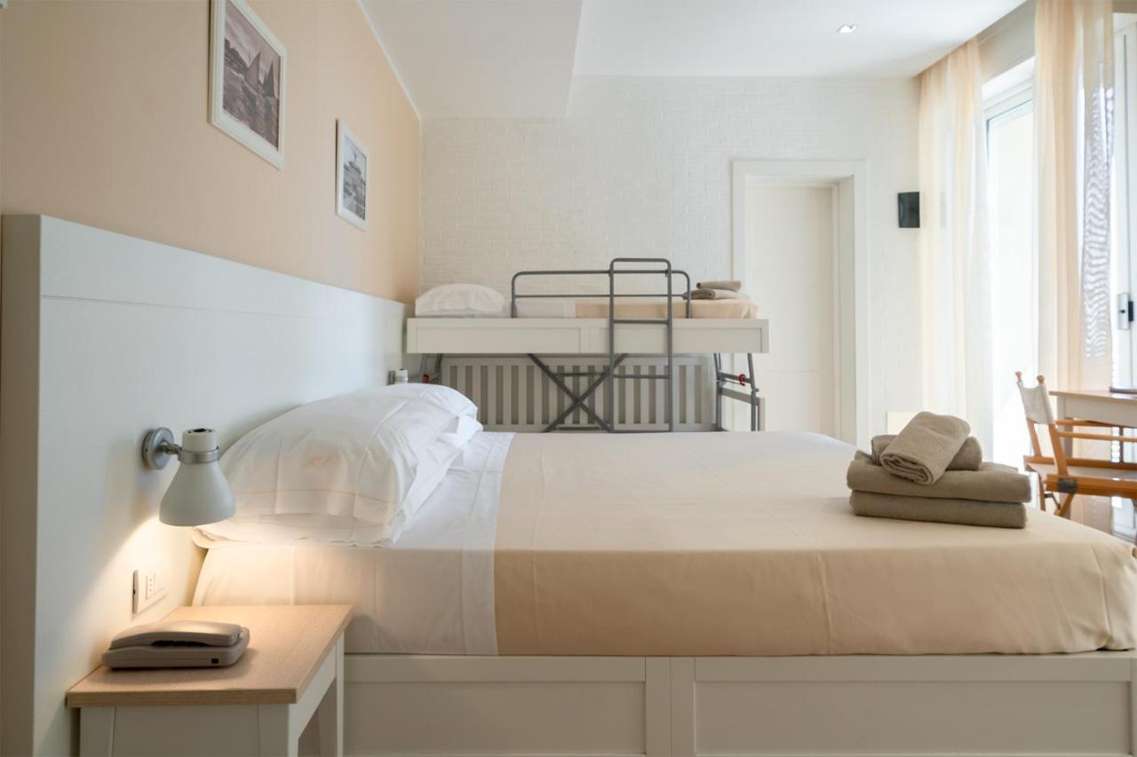 Hotel Bristol Каттоліка Екстер'єр фото