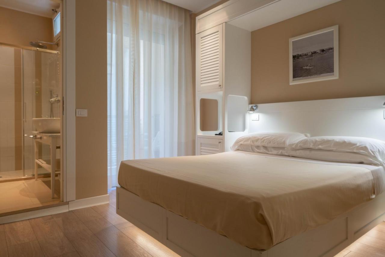 Hotel Bristol Каттоліка Екстер'єр фото