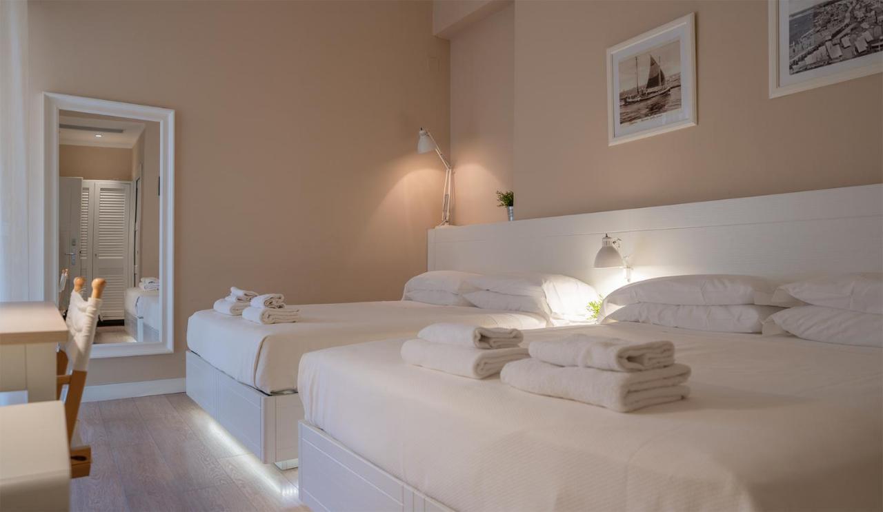 Hotel Bristol Каттоліка Екстер'єр фото