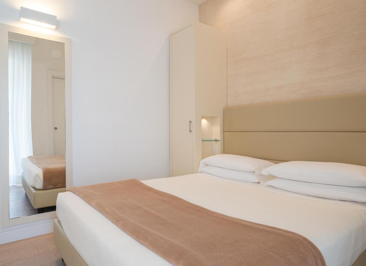 Hotel Bristol Каттоліка Екстер'єр фото