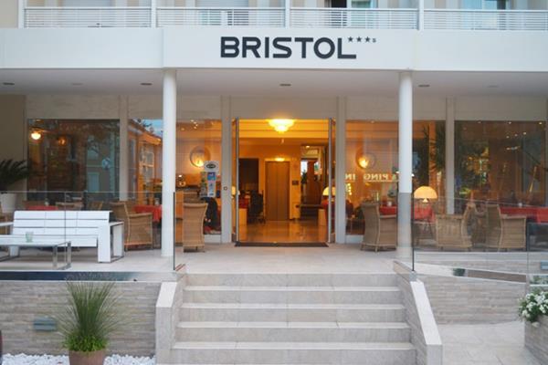 Hotel Bristol Каттоліка Екстер'єр фото